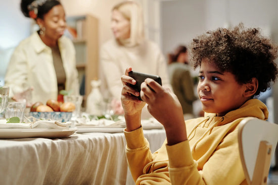 Have Smartphones Changed What Happens At America’s Kitchen Tables?